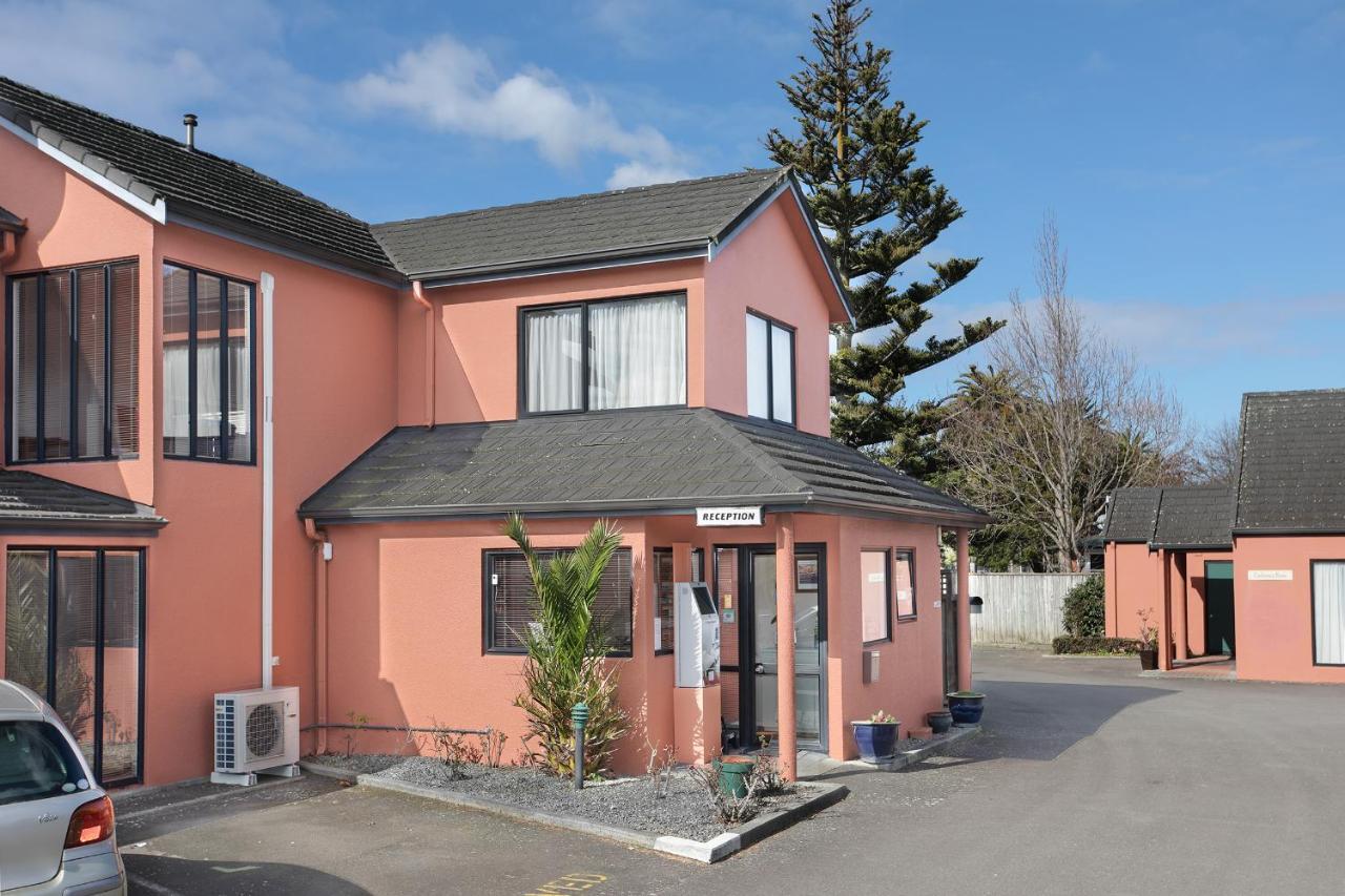 Pavilion Motel & Conference Centre Palmerston North Exterior foto